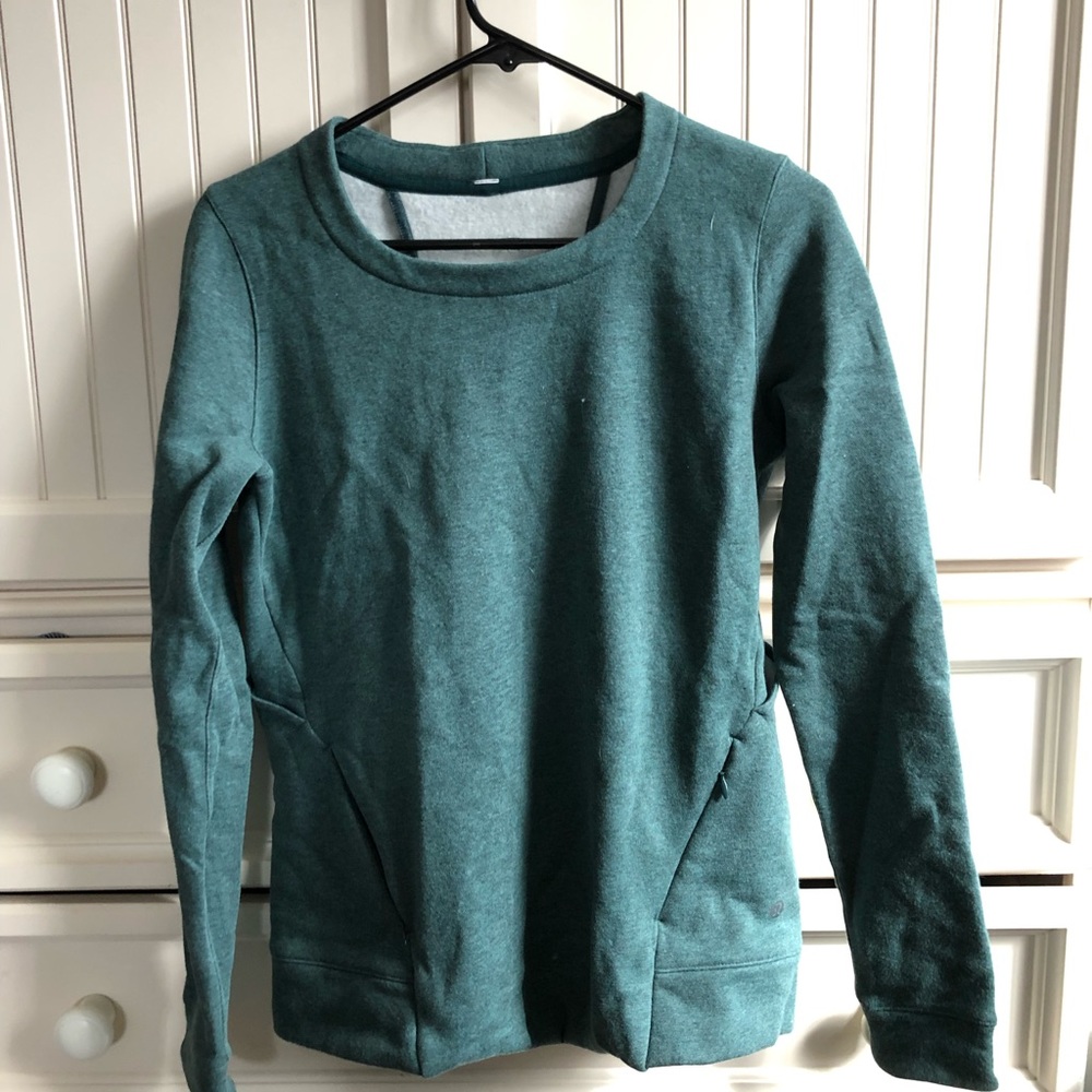 Lululemon crewneck